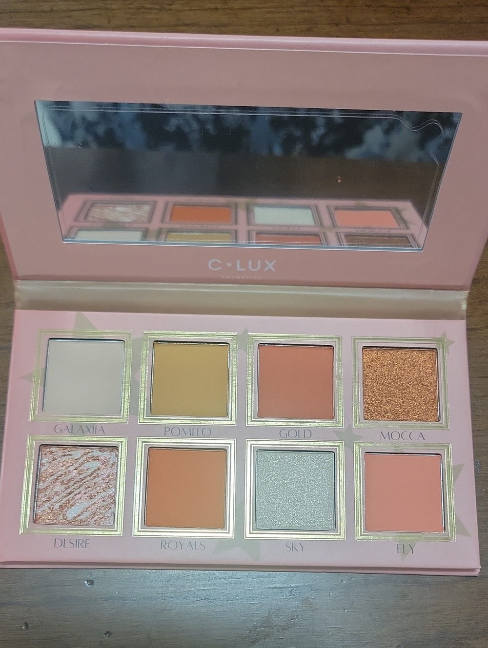 C lux cosmetics the magic of beauty volume 1 eyeshadow palette - Picture 1 of 2